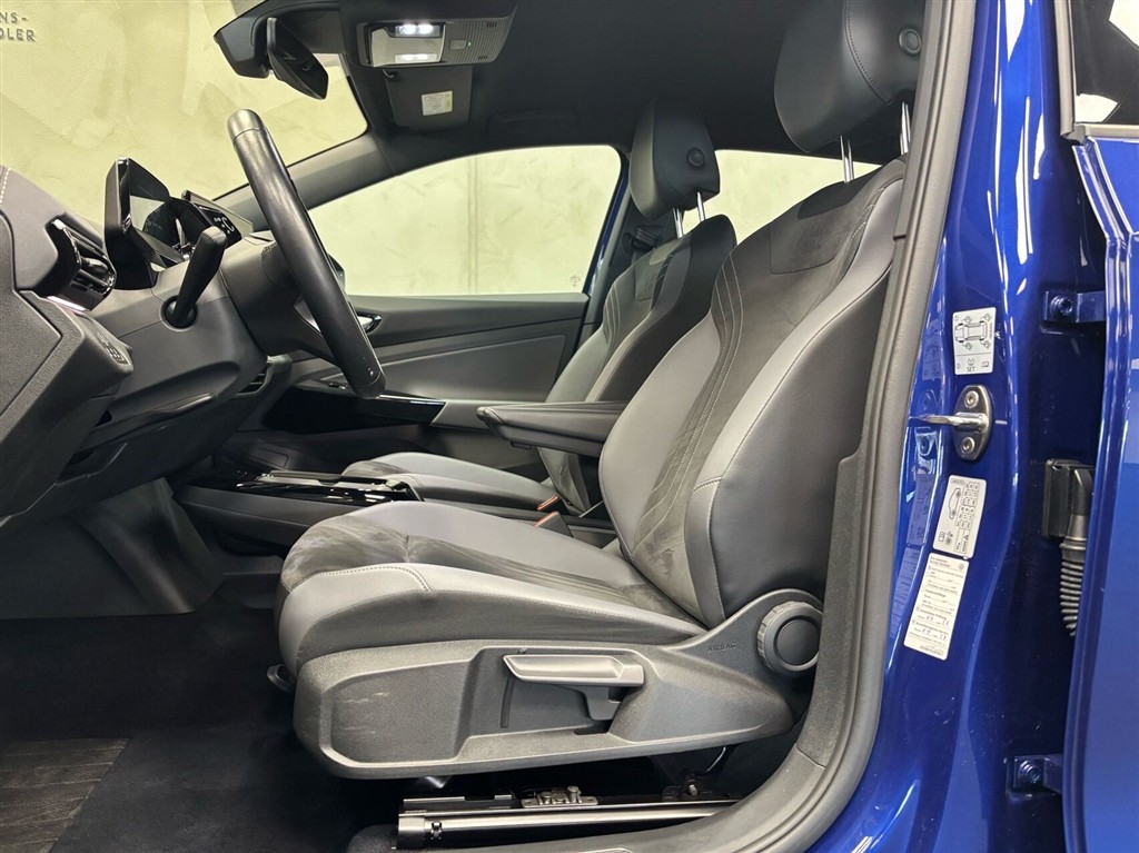 VW ID.4 EL Pro Performance 204HK 5d Aut. - Image 8