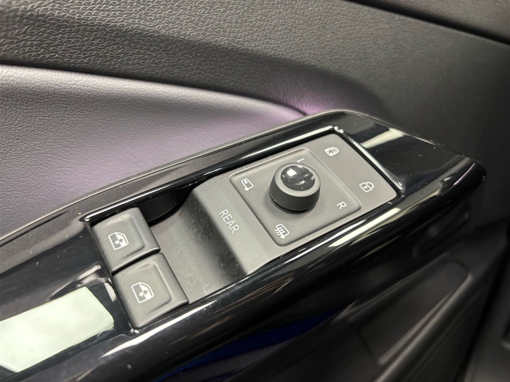 VW ID.4 EL Pro Performance 204HK 5d Aut. - Image 11