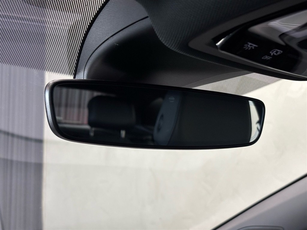 VW ID.4 EL Pro Performance 204HK 5d Aut. - Image 23
