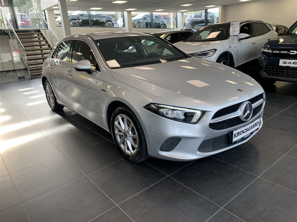 Mercedes-Benz A250 e 1,3 Plugin-hybrid Progressive 8G-DCT 218HK 5d 8g Aut. - Image 3