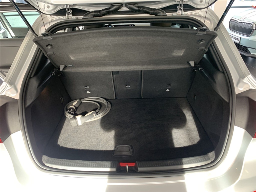 Mercedes-Benz A250 e 1,3 Plugin-hybrid Progressive 8G-DCT 218HK 5d 8g Aut. - Image 9