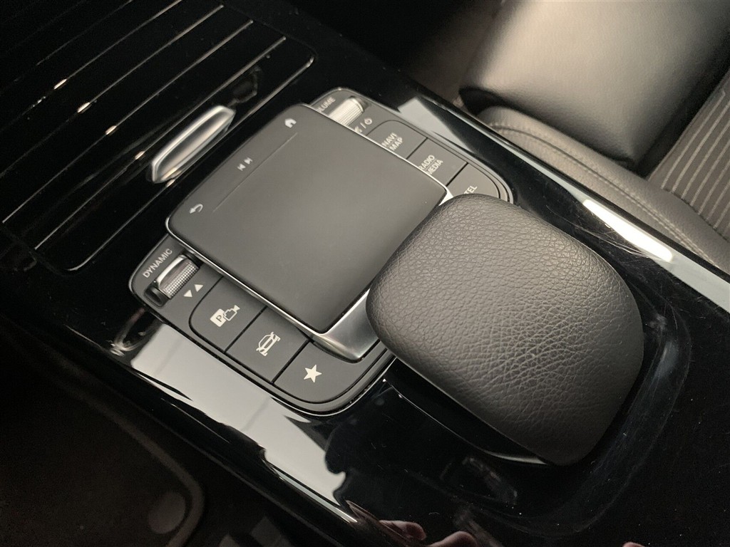 Mercedes-Benz A250 e 1,3 Plugin-hybrid Progressive 8G-DCT 218HK 5d 8g Aut. - Image 16