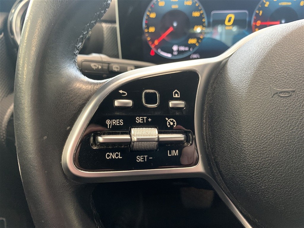 Mercedes-Benz A250 e 1,3 Plugin-hybrid Progressive 8G-DCT 218HK 5d 8g Aut. - Image 17