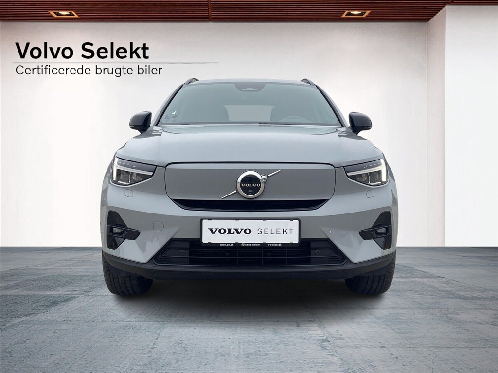 Volvo EX40 Single Motor Extended Range Core 252HK 5d Aut. - Image 8