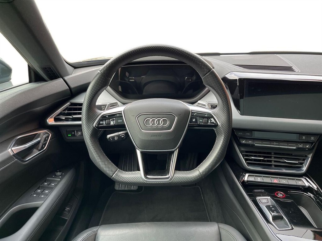 Audi E-tron GT EL Quattro 476HK 4d Aut. - Image 17