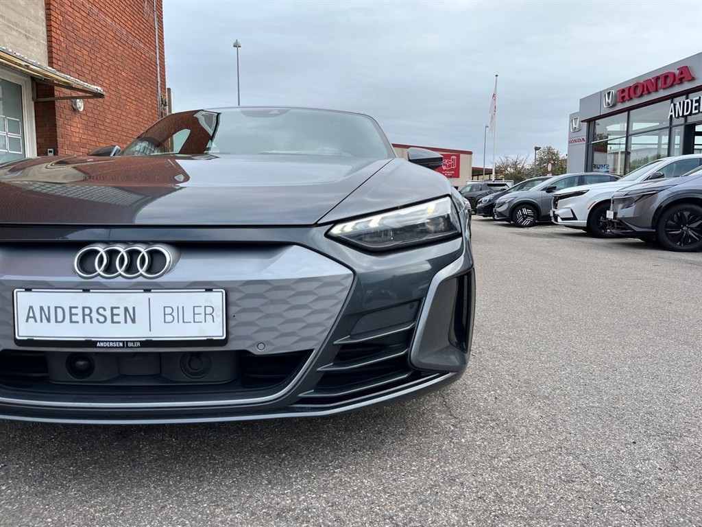 Audi E-tron GT EL Quattro 476HK 4d Aut. - Image 20