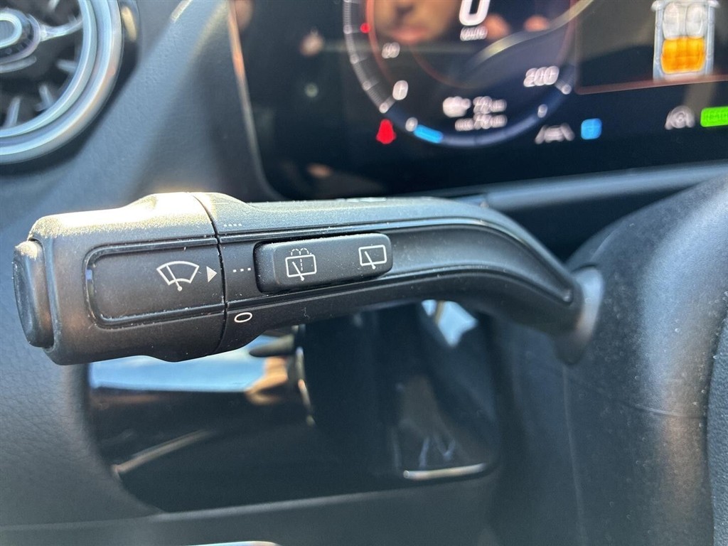 Mercedes-Benz EQA 300 EL AMG Line 4Matic 228HK 5d Aut. - Image 19
