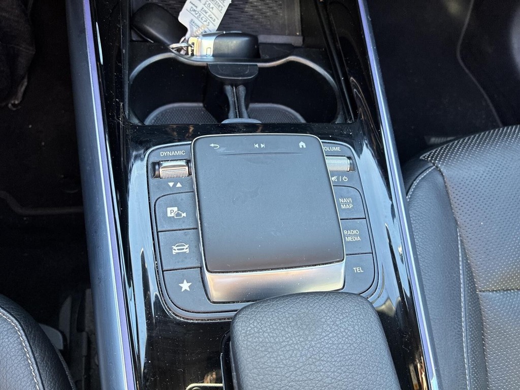 Mercedes-Benz EQA 300 EL AMG Line 4Matic 228HK 5d Aut. - Image 16