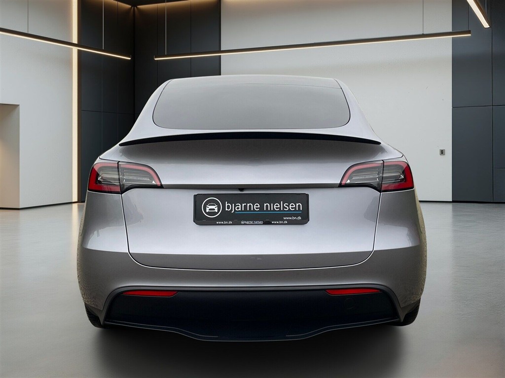 Tesla Model Y EL Performance AWD 534HK 5d Aut. - Image 3