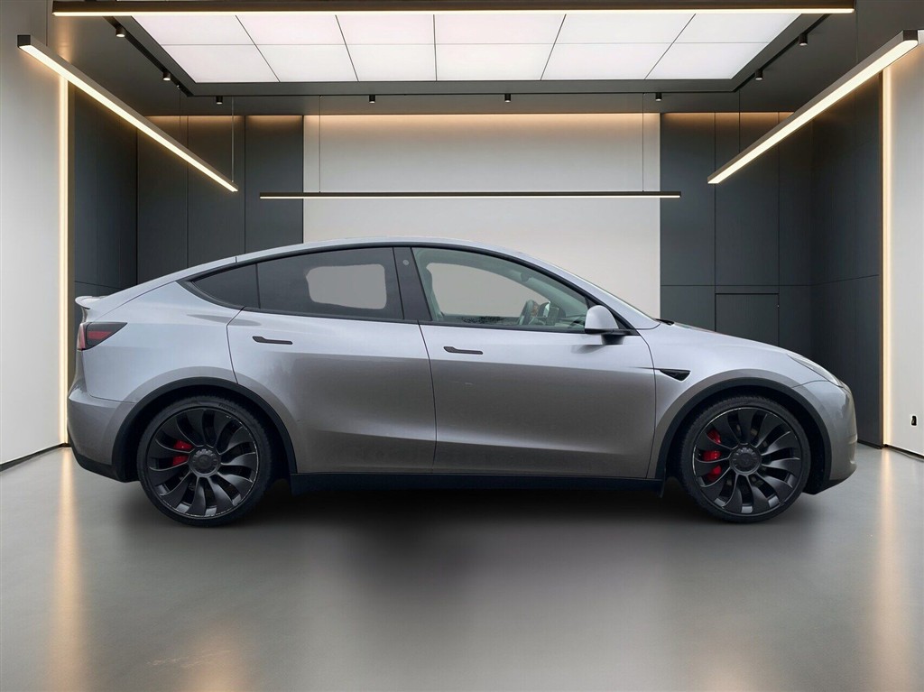 Tesla Model Y EL Performance AWD 534HK 5d Aut. - Image 5