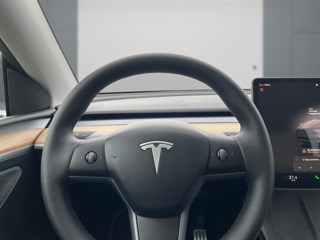 Tesla Model Y EL Performance AWD 534HK 5d Aut. - Image 13