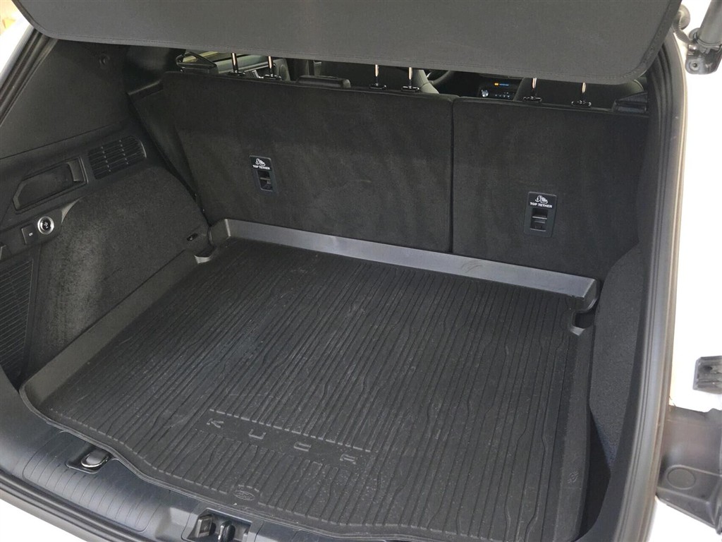 Ford Kuga 2,5 Plugin-hybrid ST-Line X CVT 243HK 5d Aut. - Image 17
