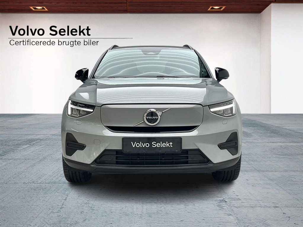 Volvo EX40 Single Motor Extended Range Core 252HK 5d Aut. - Image 9