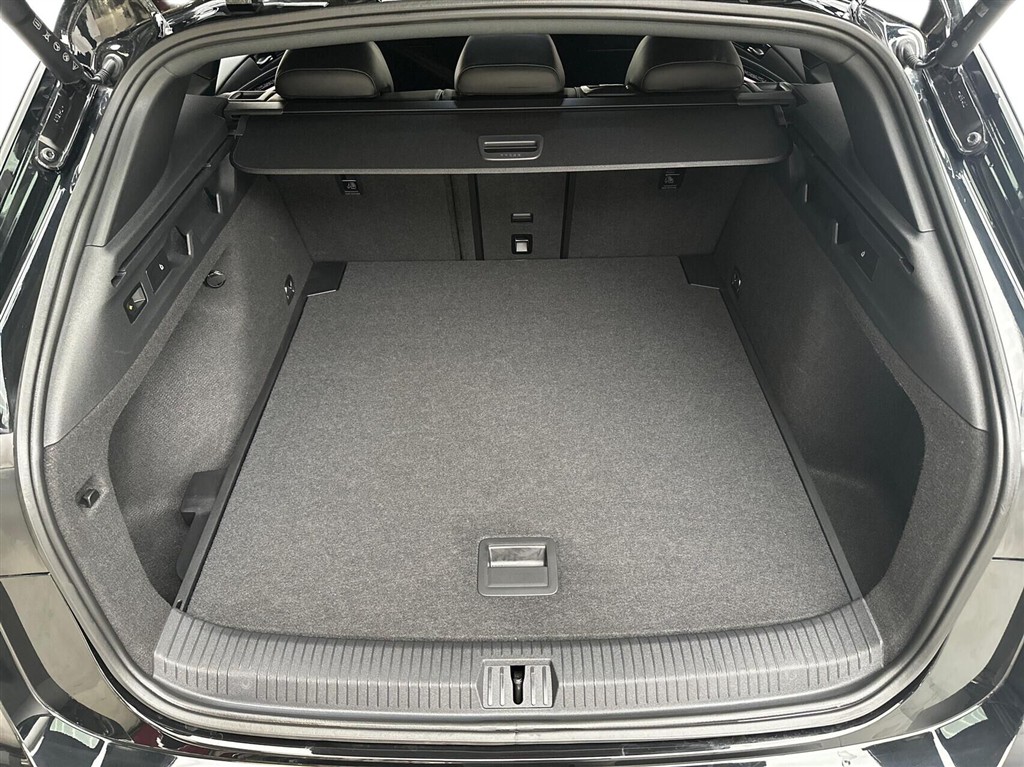 VW ID.7 Tourer EL Style 286HK Stc Aut. - Image 14