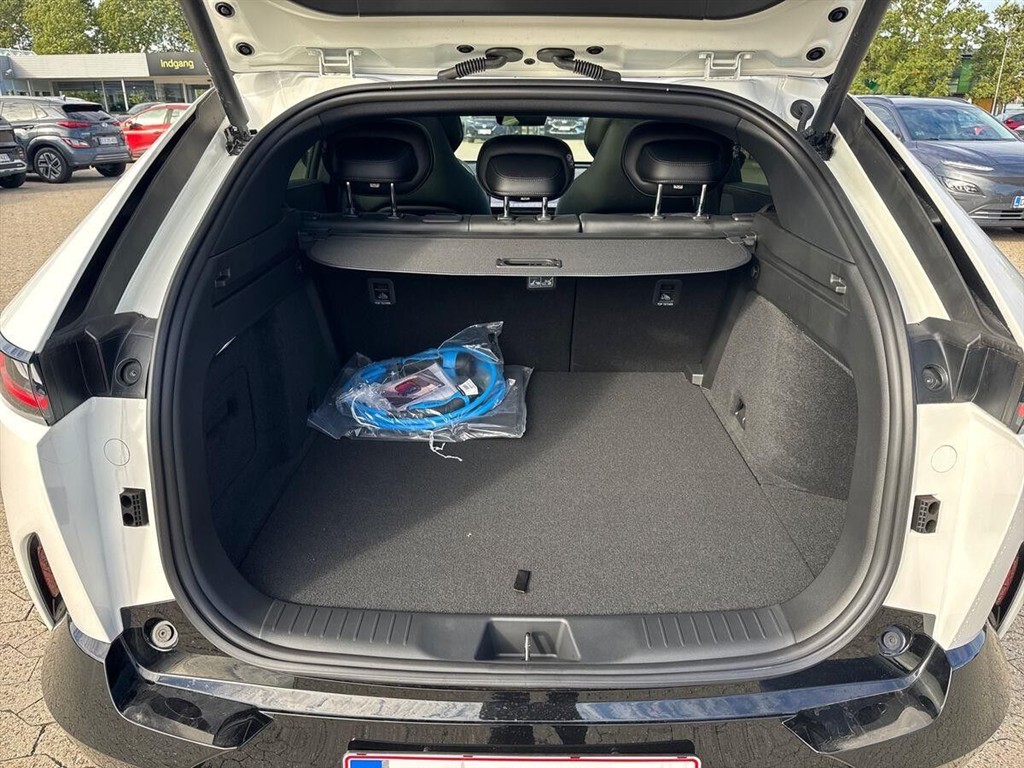 Mazda CX-6e EL Takumi 258HK 5d Aut. - Image 16
