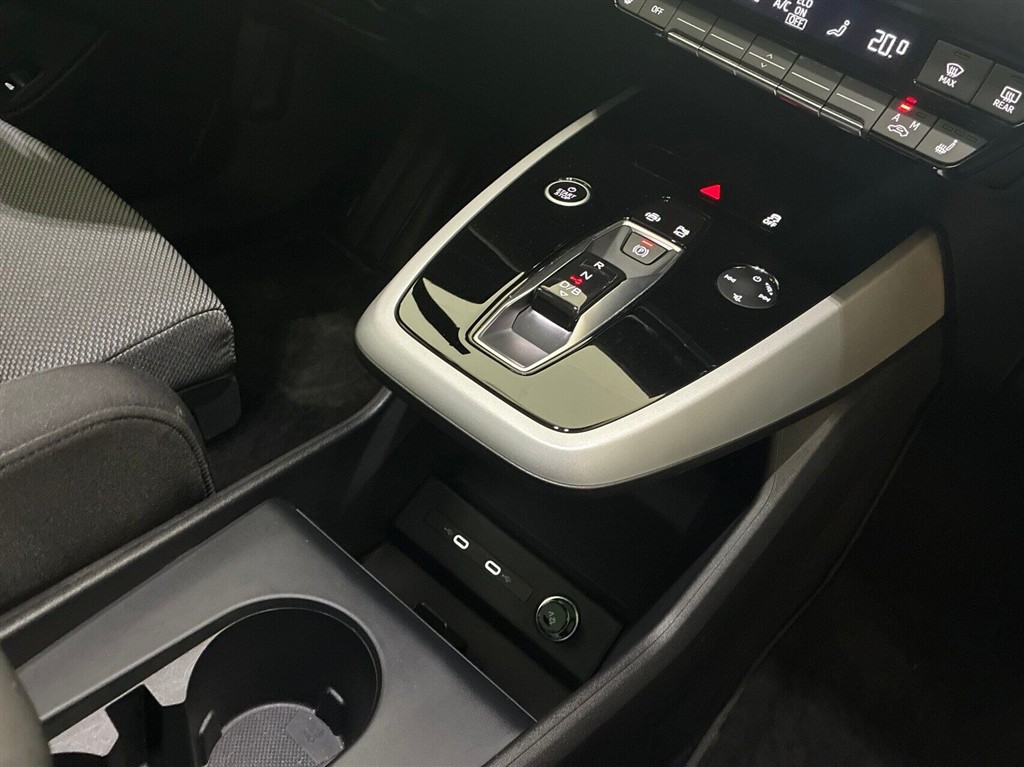 Audi Q4 40 E-tron Advanced 204HK 5d Aut. - Image 17