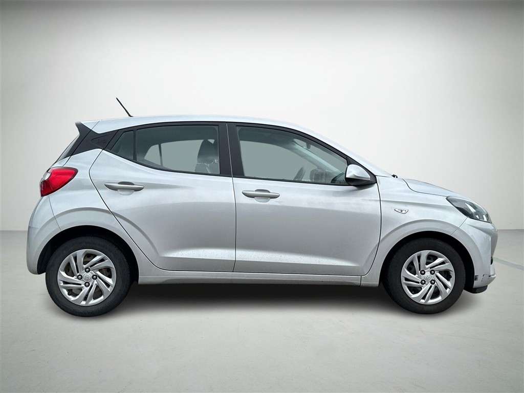 Hyundai i10 1,0 Advanced 67HK 5d - Image 5