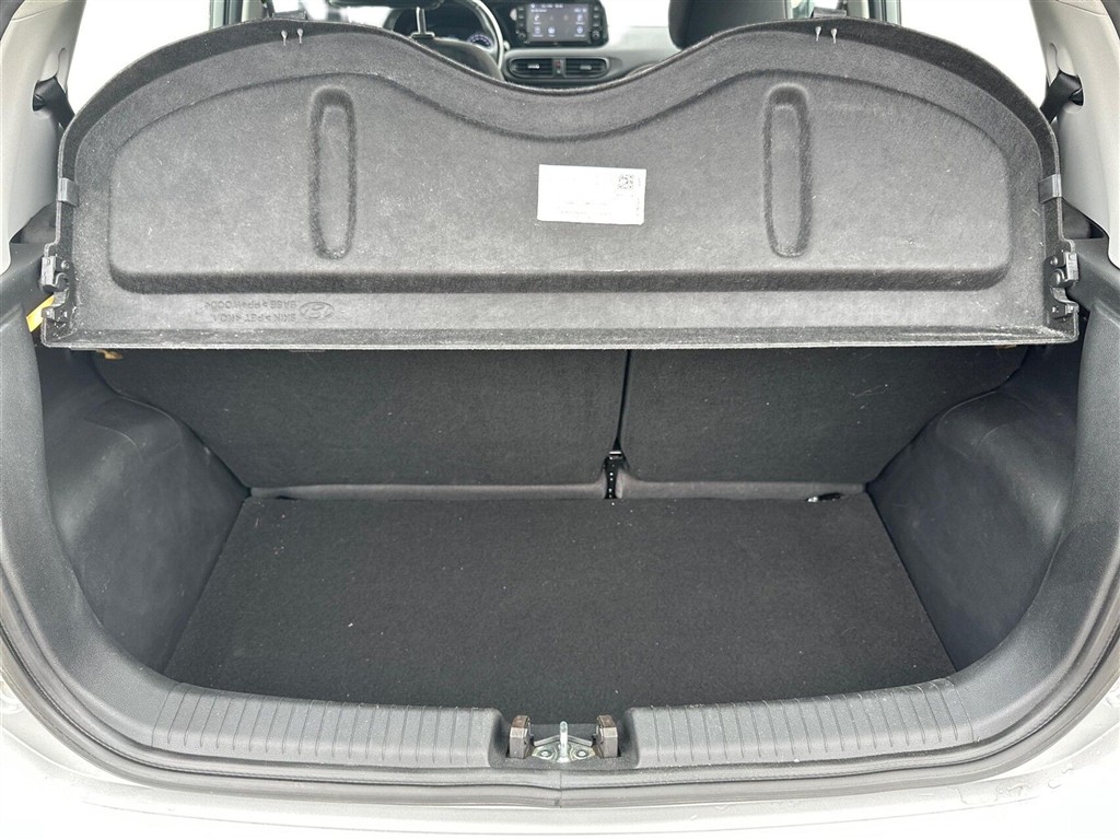Hyundai i10 1,0 Advanced 67HK 5d - Image 13