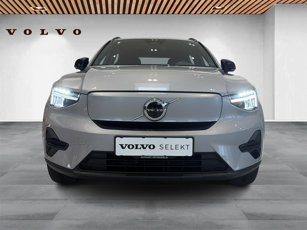 Volvo XC40 Recharge Extended Range Core 252HK 5d Aut. - Image 9