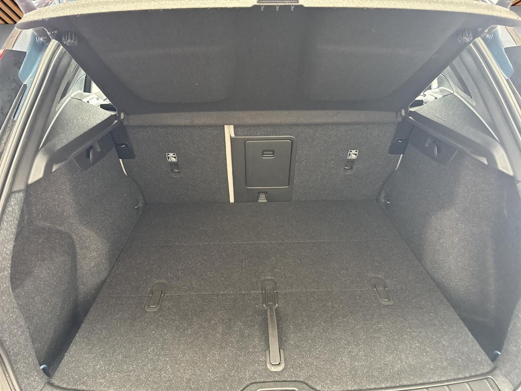 Volvo XC40 P6 Recharge Ultimate 231HK 5d Aut. - Image 14