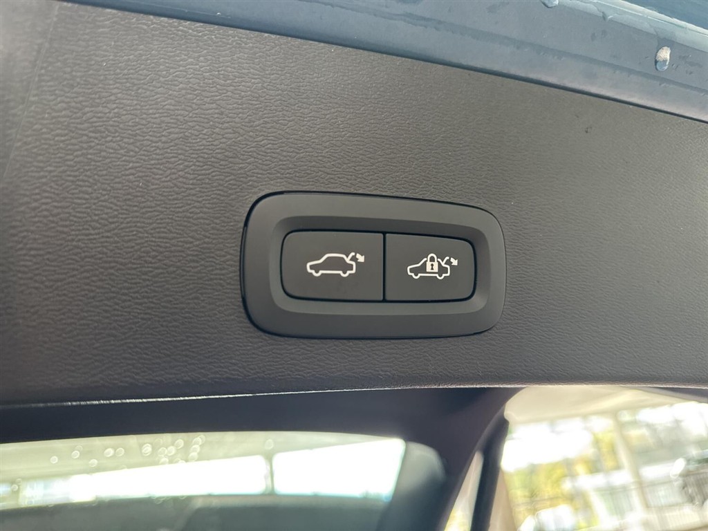 Volvo XC40 P6 Recharge Ultimate 231HK 5d Aut. - Image 15