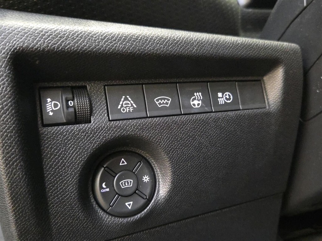 Citroën e-C4 EL Shine 136HK 5d Aut. - Image 9