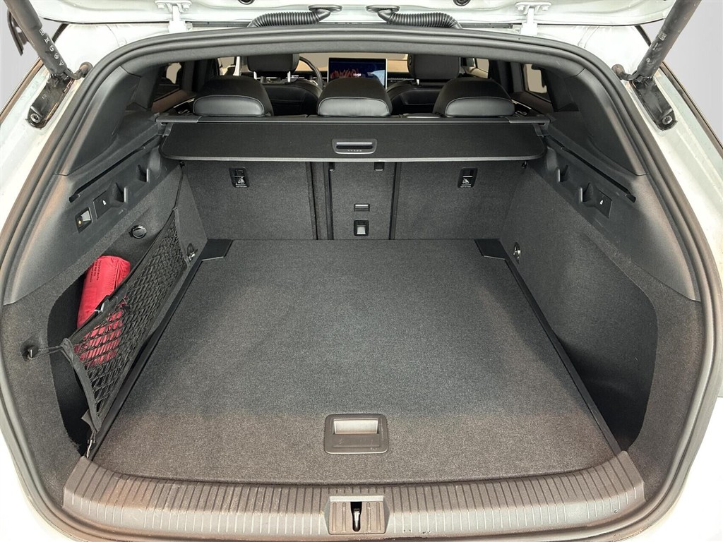VW ID.7 Tourer EL Pro S 286HK Stc Aut. - Image 13