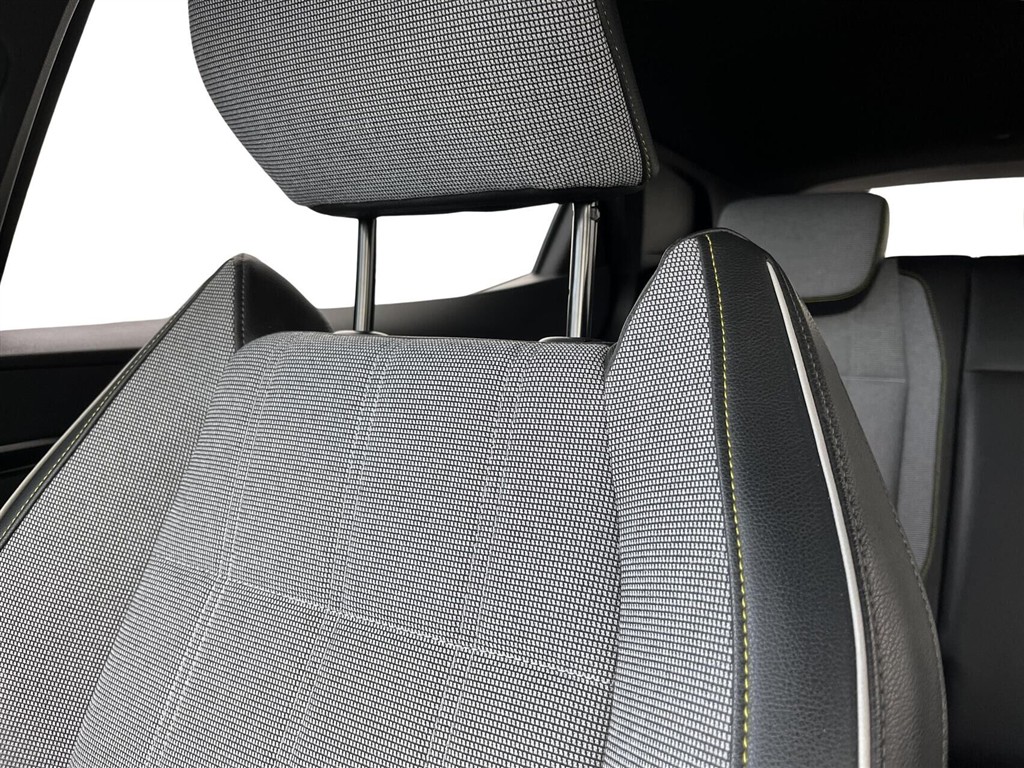 Renault Mégane E-TECH Techno 220HK 5d Aut. - Image 18