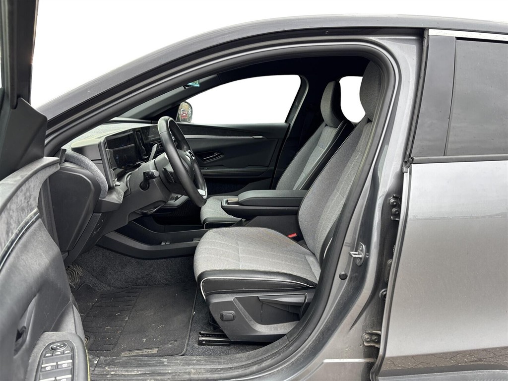 Renault Mégane E-TECH Techno 220HK 5d Aut. - Image 4
