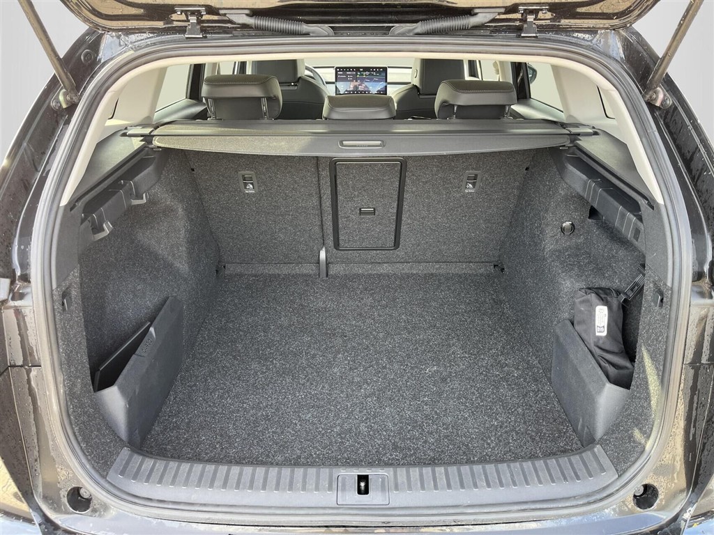 Skoda Enyaq 85x iV 4x4 286HK 5d Aut. - Image 12