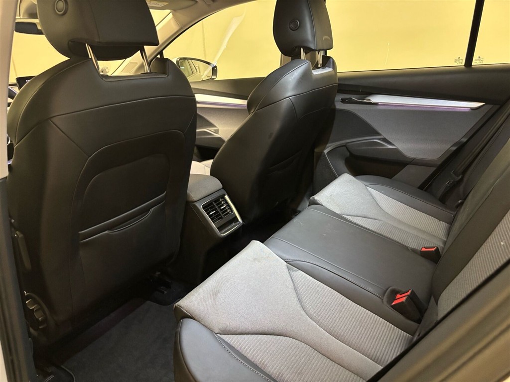 Skoda Enyaq 80 iV 204HK 5d Aut. - Image 6