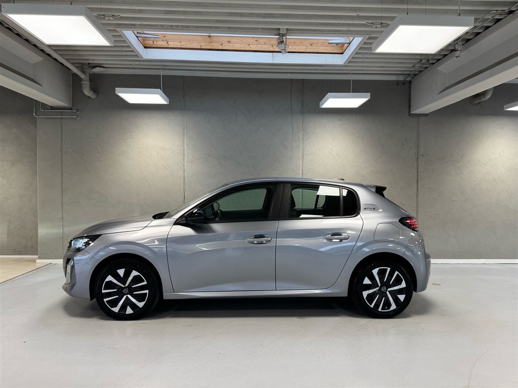Peugeot e-208 EL Style 136HK 5d Aut. - Image 4