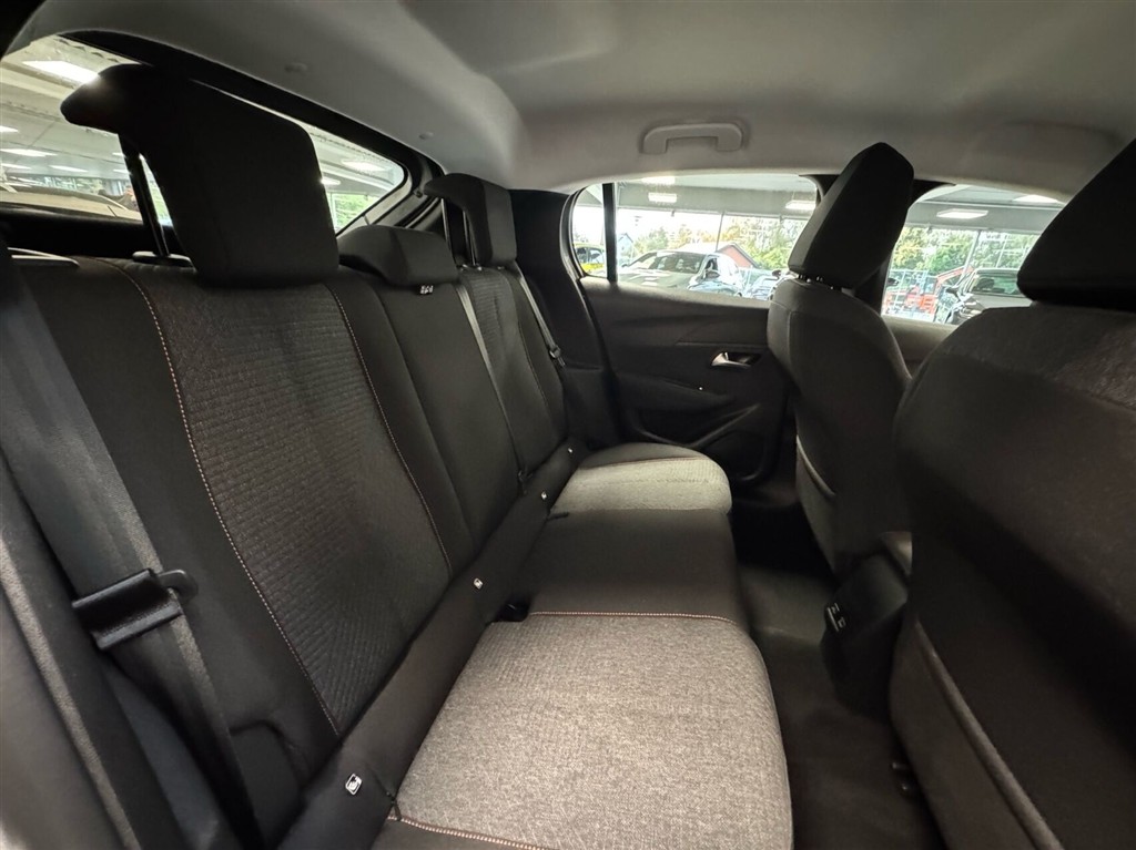 Peugeot e-208 EL Style 136HK 5d Aut. - Image 10