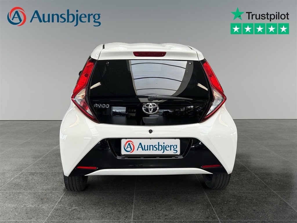 Toyota Aygo 1,0 VVT-I X-Press 72HK 5d - Image 4
