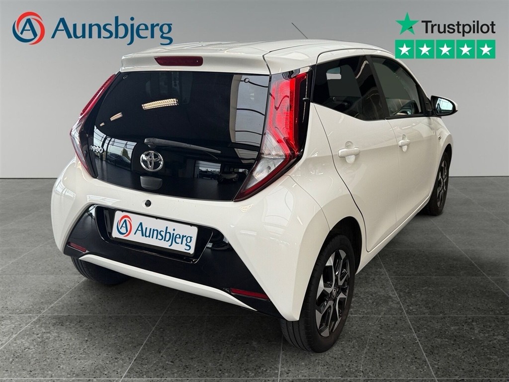 Toyota Aygo 1,0 VVT-I X-Press 72HK 5d - Image 5