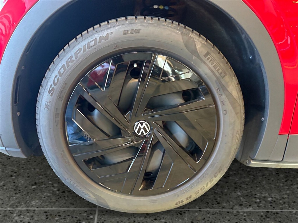 VW ID.4 EL Pro Performance 204HK 5d Aut. - Image 9