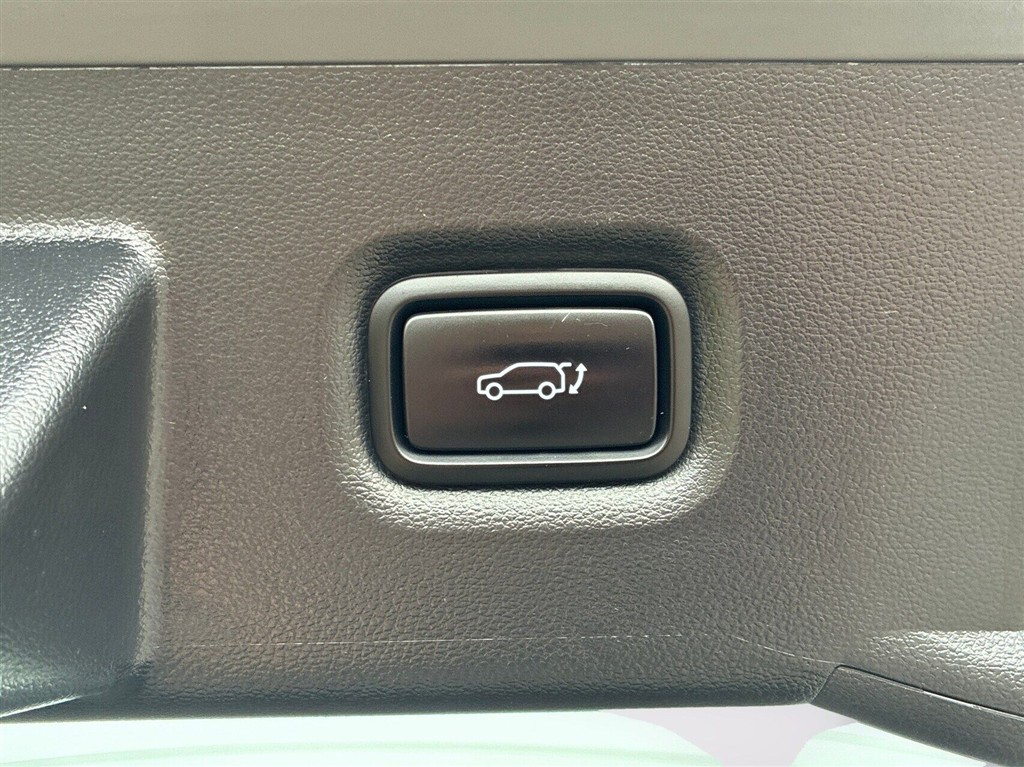 Hyundai Ioniq 5 Electric 77,4 kWh Dynamiq 229HK 5d Aut. - Image 17