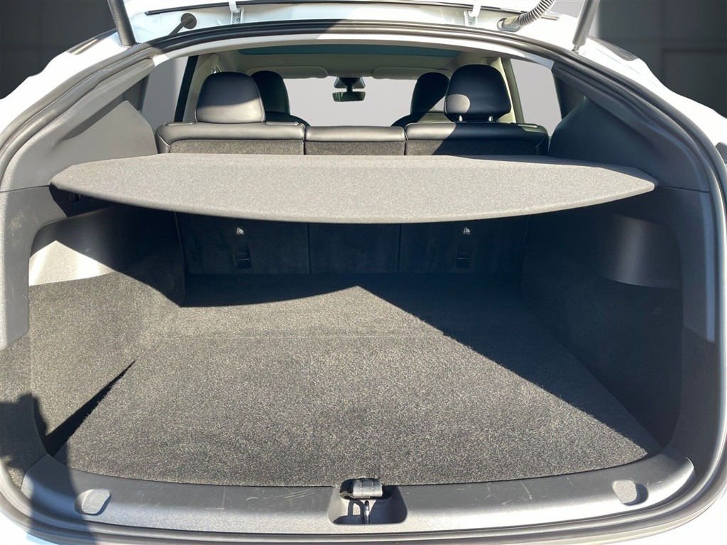 Tesla Model Y EL RWD 299HK 5d Aut. - Image 7