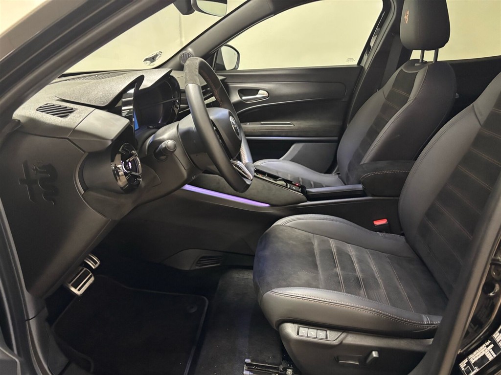 Alfa Romeo Junior EL Intensa 156HK 5d Aut. - Image 5