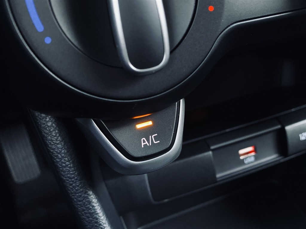Kia Picanto 1,0 MPI Prestige Upgrade 67HK 5d Man. - Image 12