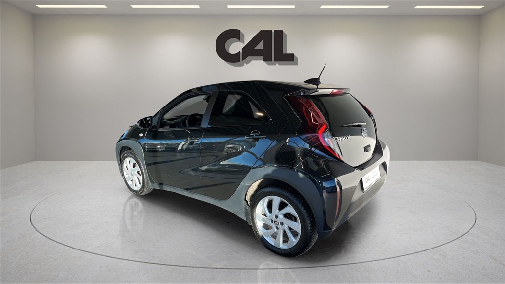 Toyota Aygo X 1,0 VVT-I Active 72HK 5d Aut. - Image 3