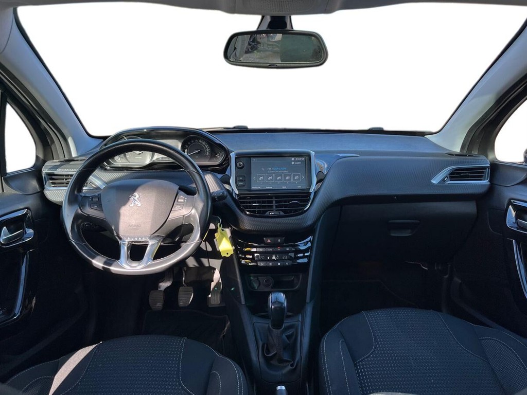 Peugeot 208 1,2 PureTech Exclusive Plus 82HK 5d - Image 12