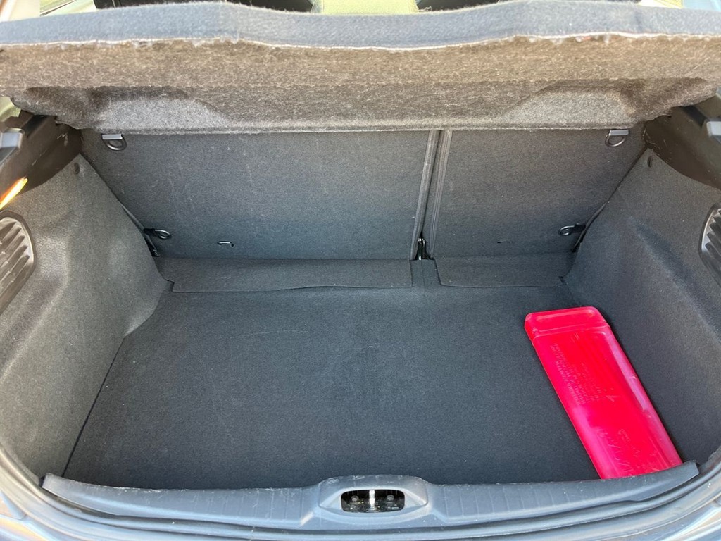 Peugeot 208 1,2 PureTech Exclusive Plus 82HK 5d - Image 13
