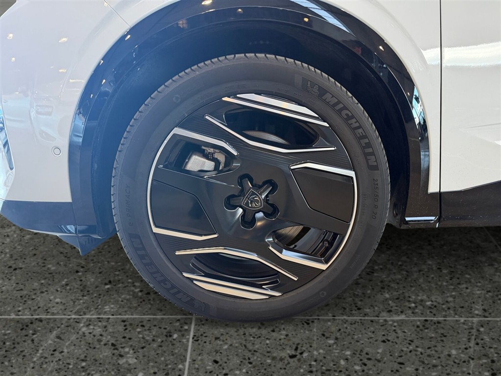Peugeot e-5008 EL GT Pack 210HK 5d Aut. - Image 9