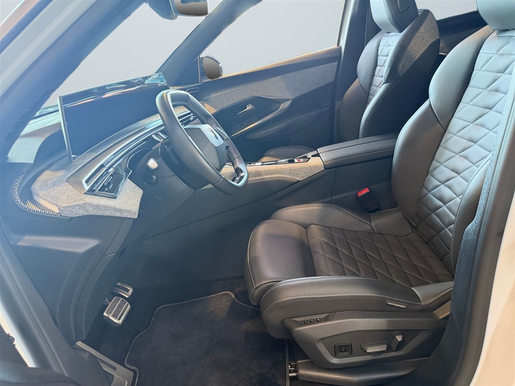 Peugeot e-5008 EL GT Pack 210HK 5d Aut. - Image 10