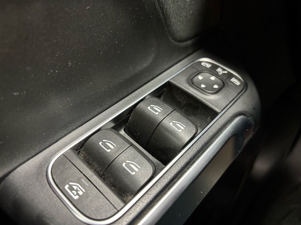 Mercedes-Benz EQB 250 EL AMG Line 7 sæder 190HK 5d Aut. - Image 14