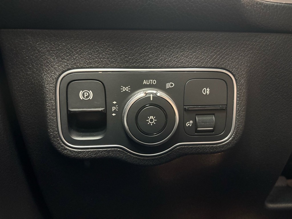 Mercedes-Benz EQB 250 EL AMG Line 7 sæder 190HK 5d Aut. - Image 21