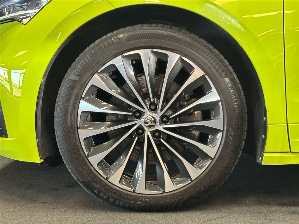 Skoda Enyaq Coupe iV RS 4x4 299HK 5d Aut. - Image 7