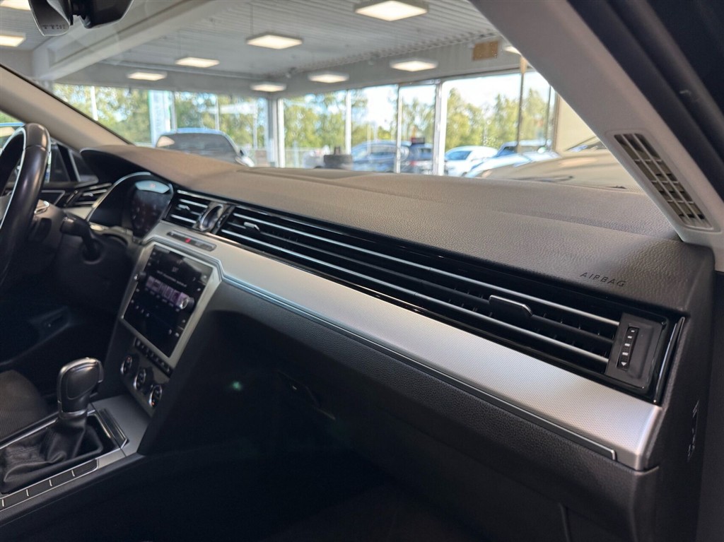 VW Passat 1,5 TSI EVO ACT Comfortline Premium DSG 150HK 7g Aut. - Image 7