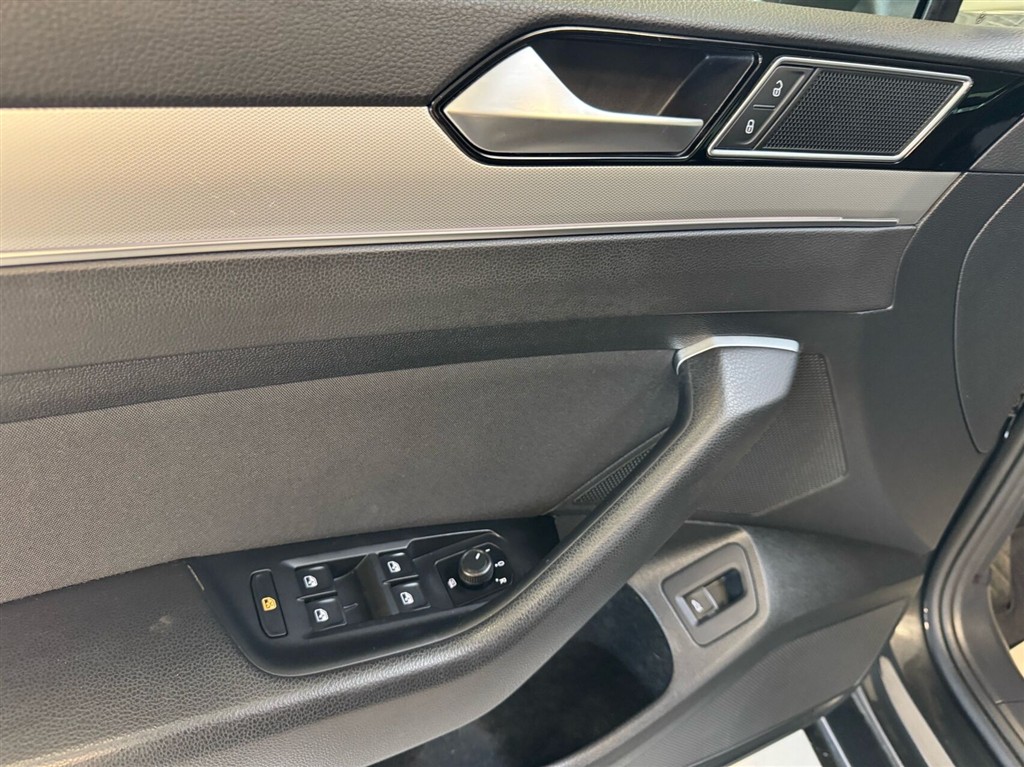 VW Passat 1,5 TSI EVO ACT Comfortline Premium DSG 150HK 7g Aut. - Image 12